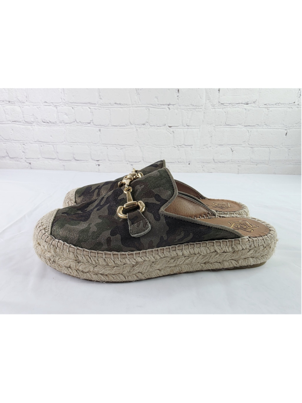 Conchisa Espadrilles Mules Camouflage/ Gold Hardware Size 37 6.5 - 7 - Picture 3 of 6